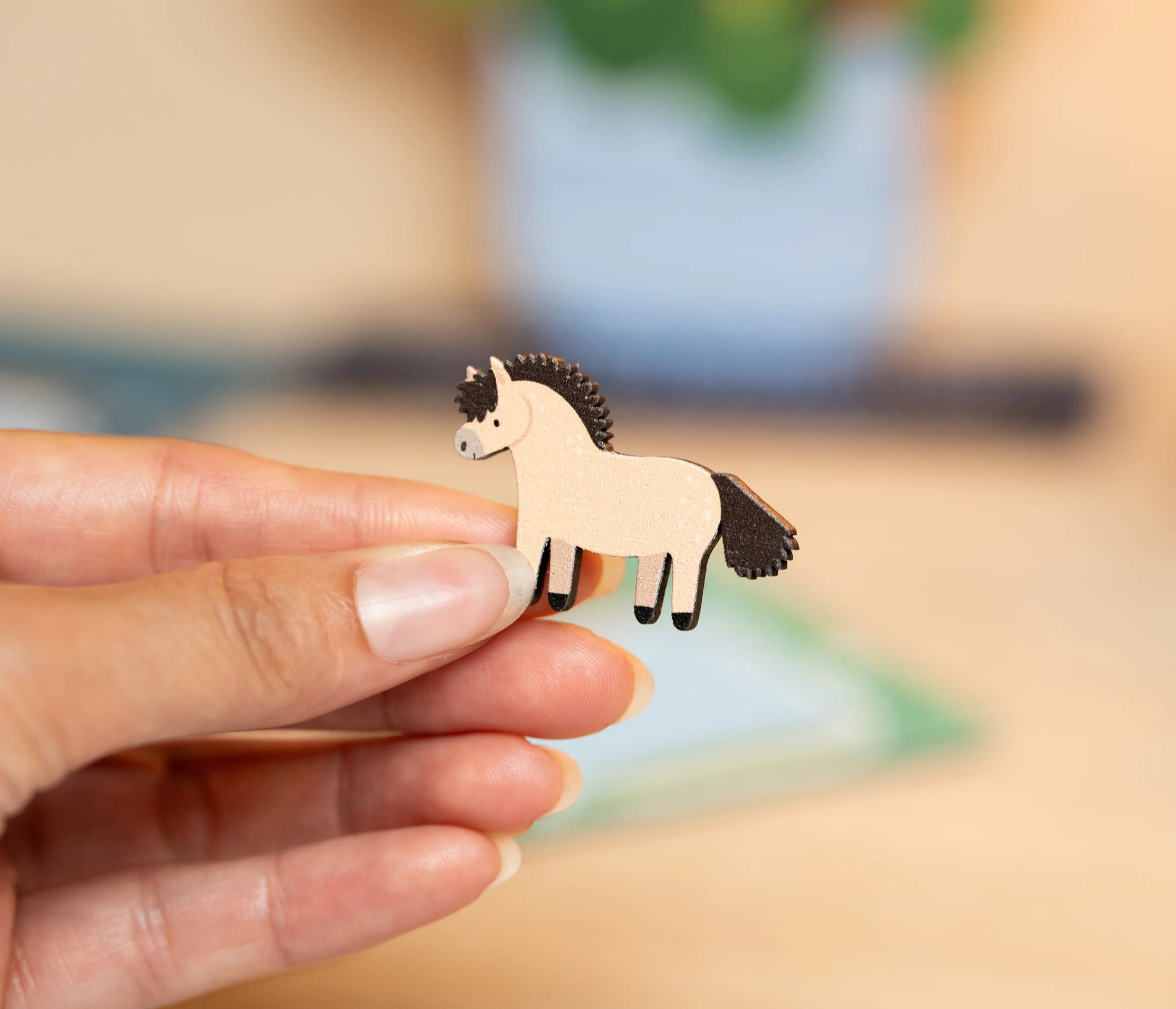 Tiny Horse - Pin Badge