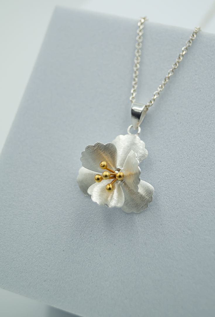Bloom Necklace