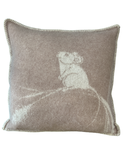 Mouse Wool Cushion