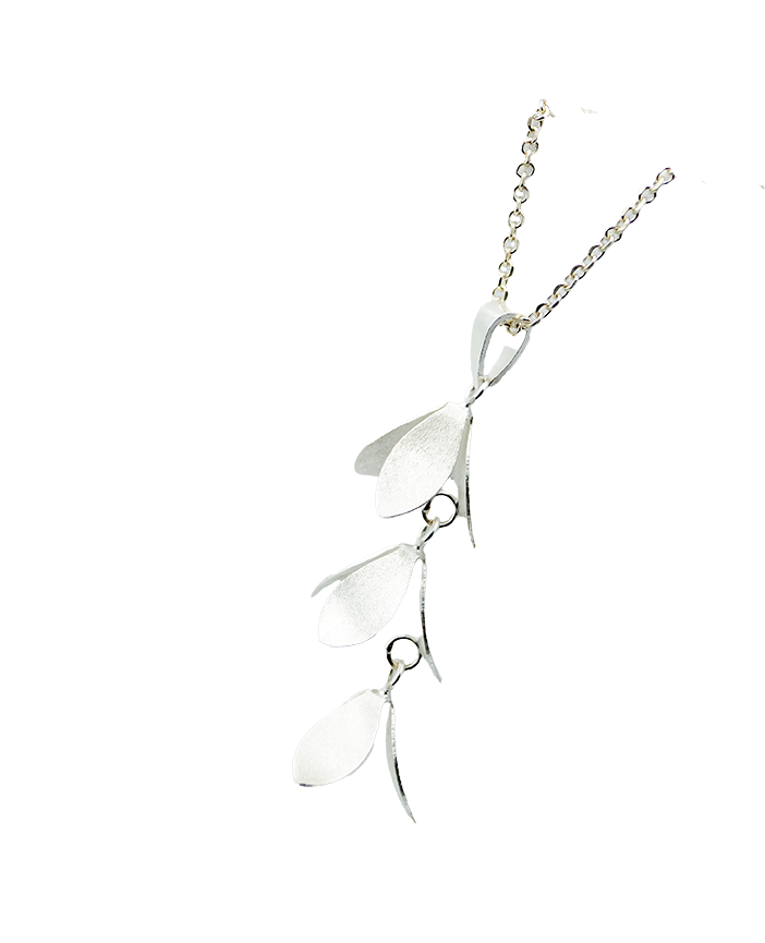 Ament Floral Necklace